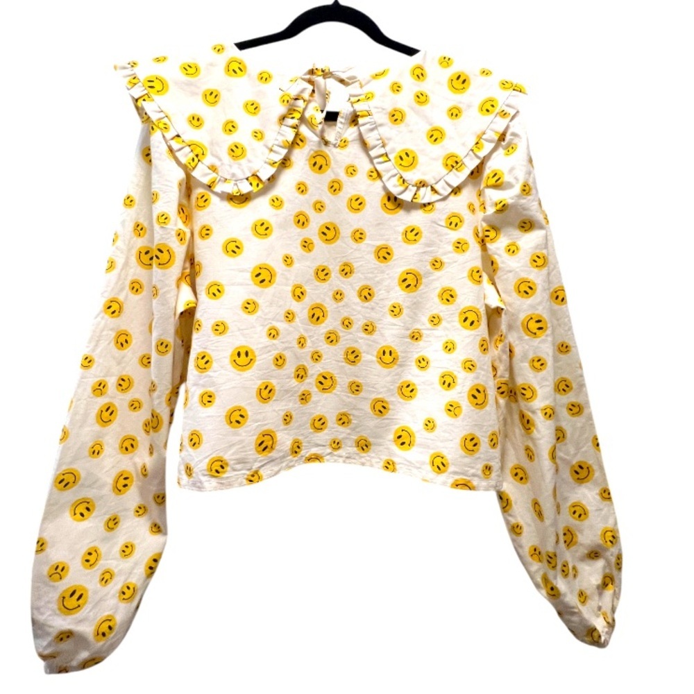 Mia Layzell Smiley Face Blouse- No Size Tag (Looks like a small. Can fit a med) - Picture 2 of 4